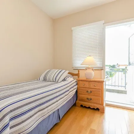 Canada Dream Vacation Appartamento Srima