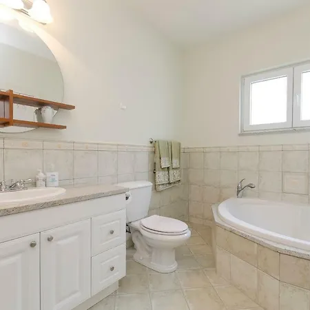 Canada Dream Vacation Appartamento Srima