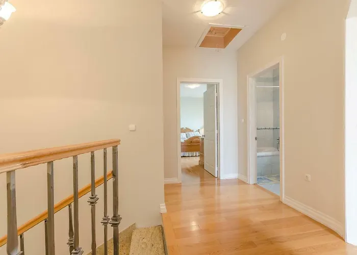 Canada Dream Vacation Srima